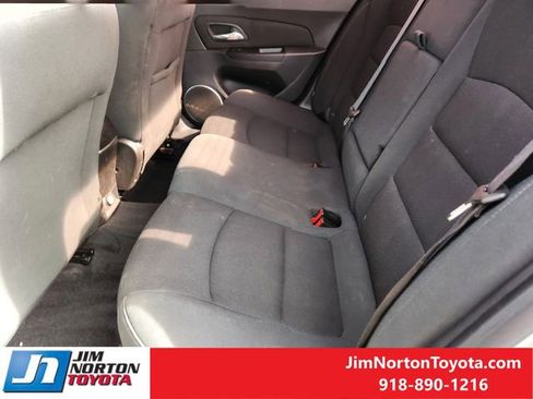 Used 2012 Chevrolet Cruze LT image 30