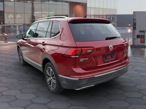 Used 2018 Volkswagen Tiguan SEL FWD image 8