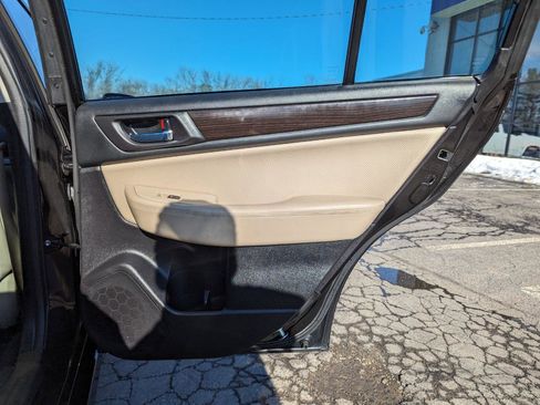 Used 2017 Subaru Legacy 2.5i Limited image 34