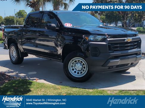 Used 2025 Chevrolet Colorado W/T AWD/4WD image 1