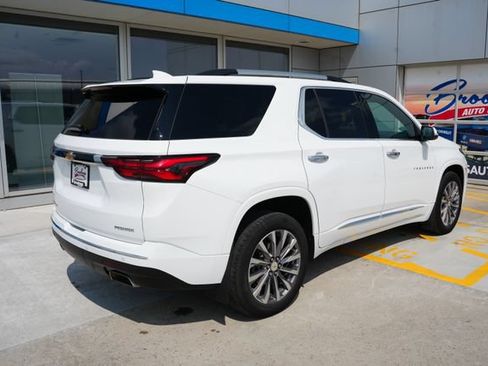 Used 2023 Chevrolet Traverse Premier AWD/4WD image 37
