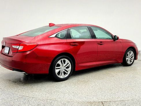 Used 2019 Honda Accord LX image 5