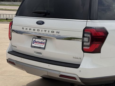 Used 2024 Ford Expedition Max Limited AWD/4WD image 6