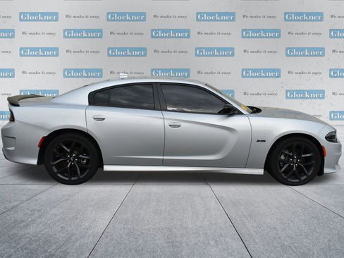 Used 2023 Dodge Charger R/T w/ Blacktop Package image 4