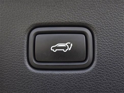 Used 2024 Hyundai Palisade Limited image 12