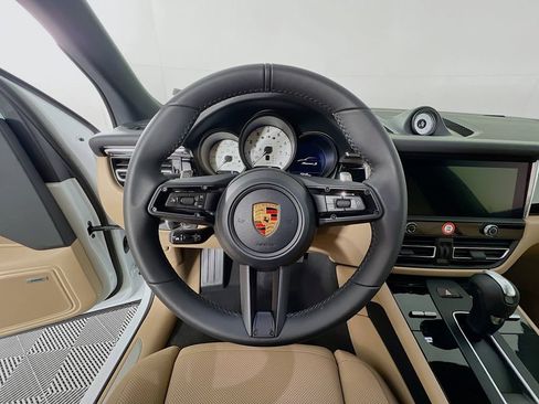 New 2026 Porsche Macan S image 12