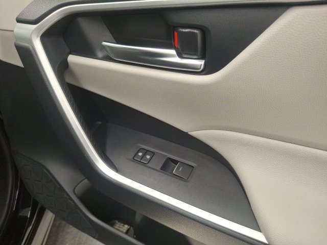 Used 2023 Toyota RAV4 XLE AWD/4WD image 41