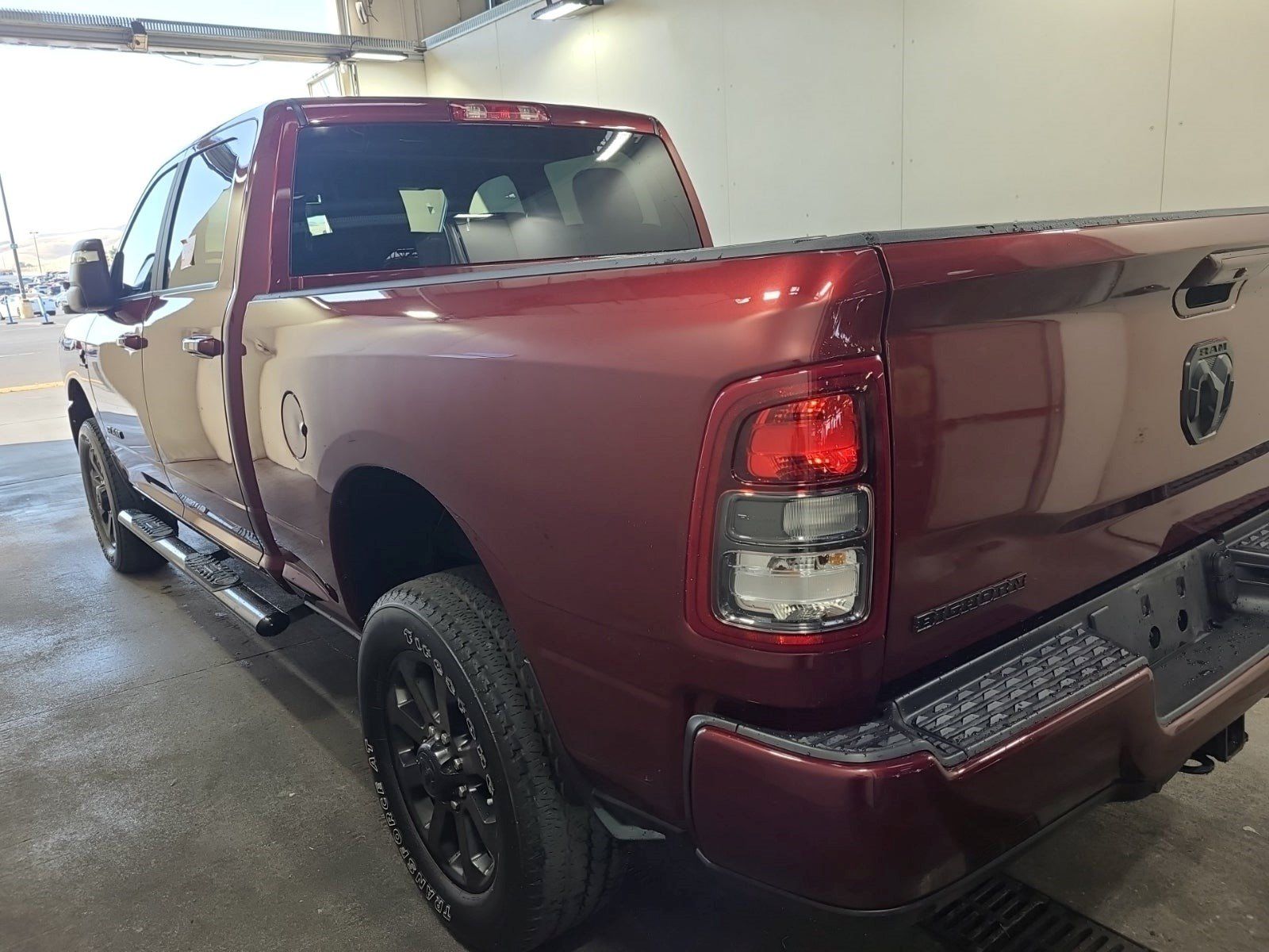 Used 2024 RAM 2500 Big Horn w/ Night Edition AWD/4WD image 4