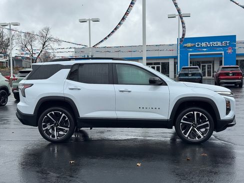 New 2026 Chevrolet Equinox RS image 4