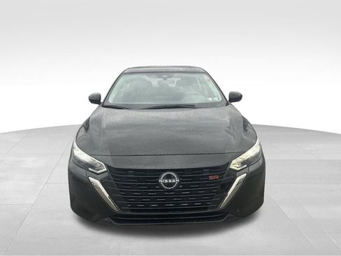 Certified 2025 Nissan Sentra SR w/ SR Premium Package image 10