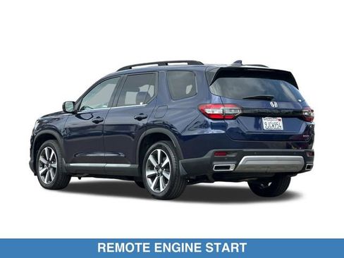 Certified 2024 Honda Pilot Touring image 9