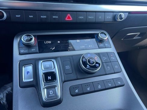 Used 2024 Hyundai Palisade Calligraphy AWD/4WD image 9