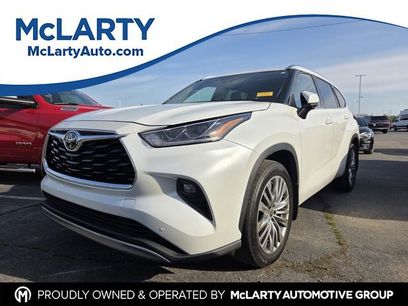 Used 2023 Toyota Highlander Platinum