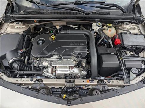 Used 2024 Chevrolet Malibu LT FWD image 19