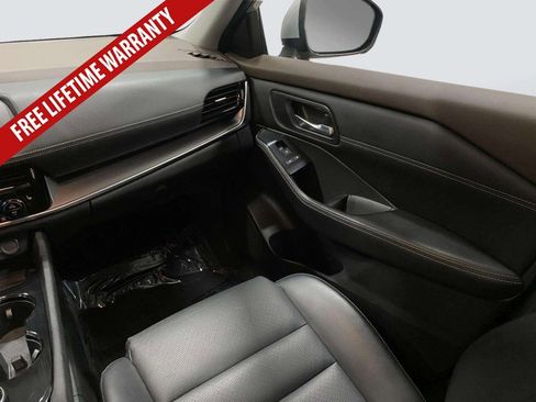 Used 2022 Nissan Rogue SV w/ SV Premium Package AWD/4WD image 26