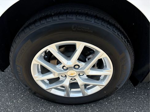 Certified 2023 Chevrolet Equinox LT FWD image 23