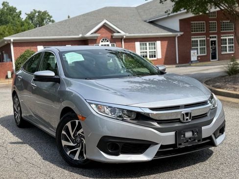 Used 2017 Honda Civic EX image 7