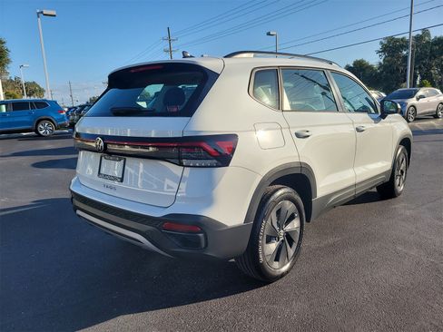 Certified 2025 Volkswagen Taos S image 6