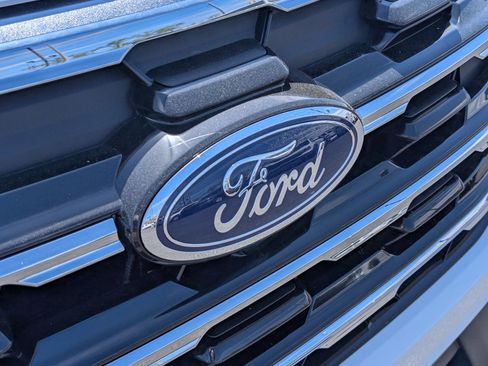 New 2026 Ford Explorer Active w/ Active Comfort Package image 6