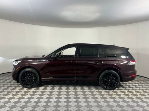 Used 2023 Lincoln Aviator Reserve w/ Equipment Group 201A image 10