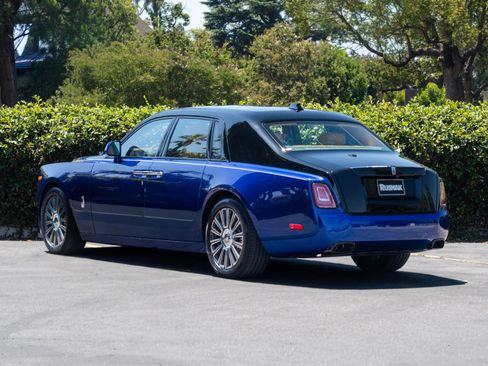 New 2027 Rolls-Royce Phantom Sedan RWD image 36
