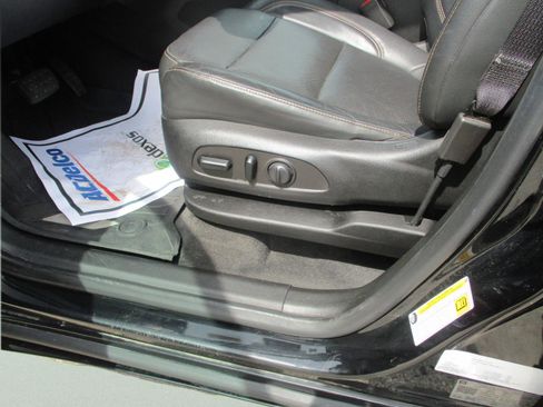 Used 2019 Chevrolet Traverse Premier w/ Redline Edition AWD/4WD image 24