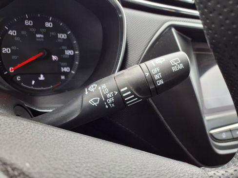 Used 2023 Chevrolet TrailBlazer LT FWD image 18