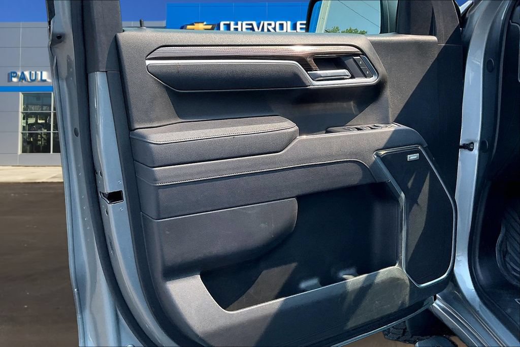 Used 2025 Chevrolet Silverado 1500 RST AWD/4WD image 21