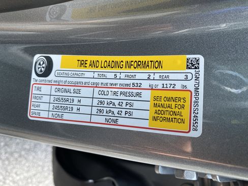 Used 2025 Chevrolet Equinox EV LT FWD image 38