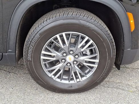 Used 2026 Chevrolet Traverse LT AWD/4WD image 9