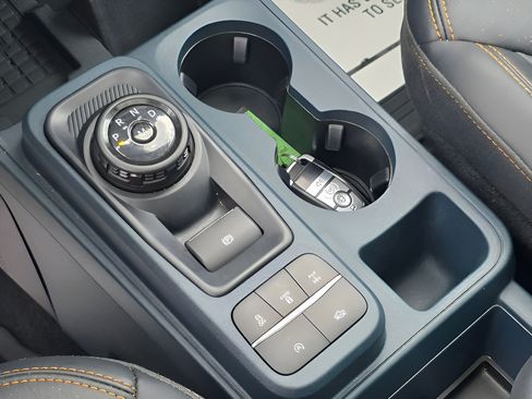 Certified 2025 Ford Maverick Tremor AWD/4WD image 23