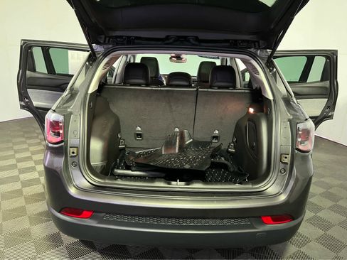 Used 2022 Jeep Compass Latitude w/ Sun and Sound Group image 26