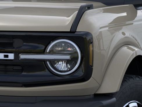 New 2025 Ford Bronco Outer Banks AWD/4WD image 20