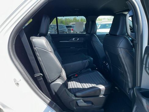 New 2025 Ford Explorer ST-Line w/ Premium Package image 4