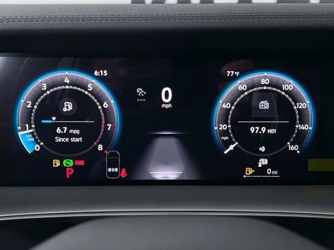 New 2025 Volkswagen Tiguan SE image 15