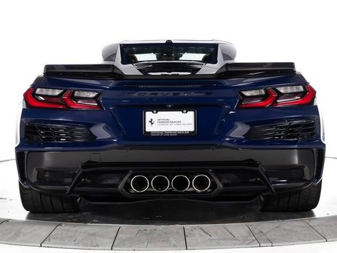 Used 2025 Chevrolet Corvette Z06 RWD image 4