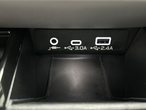 Used 2025 Subaru Outback Premium w/ Popular Package #1A AWD/4WD image 38