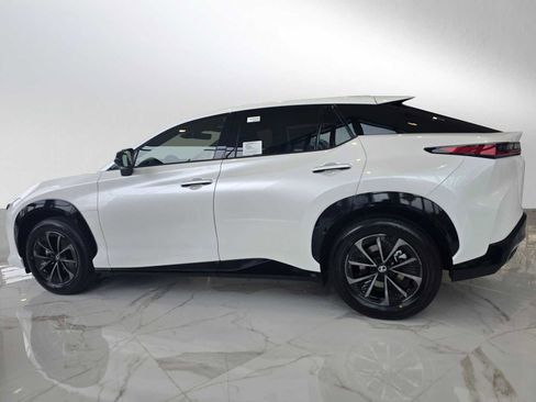 New 2026 Lexus RZ 450e Premium image 6