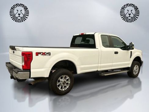 Used 2017 Ford F250 XL w/ Power Equipment Group AWD/4WD image 6