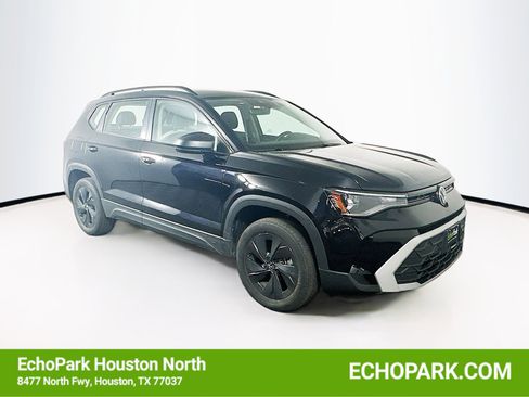 Used 2025 Volkswagen Taos S image 1
