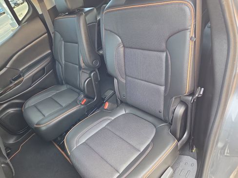 Used 2022 GMC Acadia AT4 w/ Technology Package AWD/4WD image 25