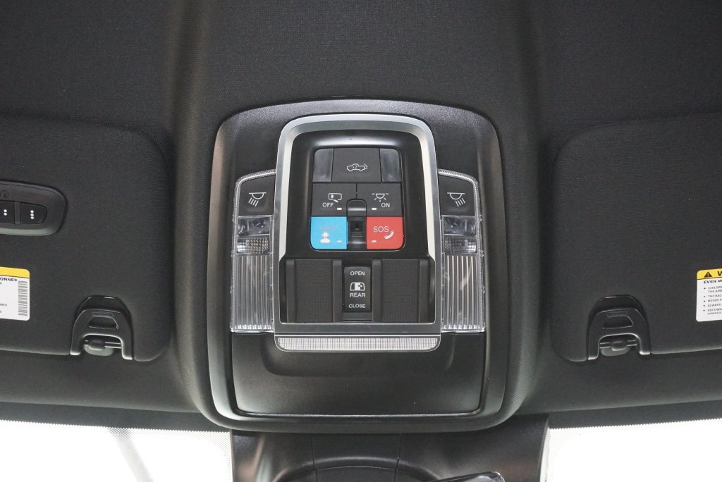 Used 2026 RAM 2500 Limited AWD/4WD image 23