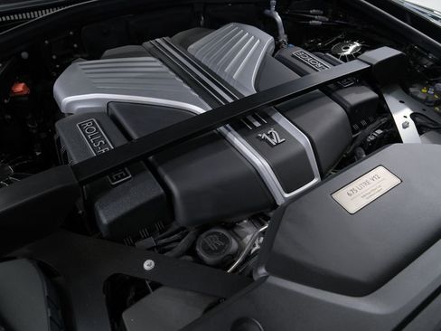 Used 2026 Rolls-Royce Phantom Sedan RWD image 87