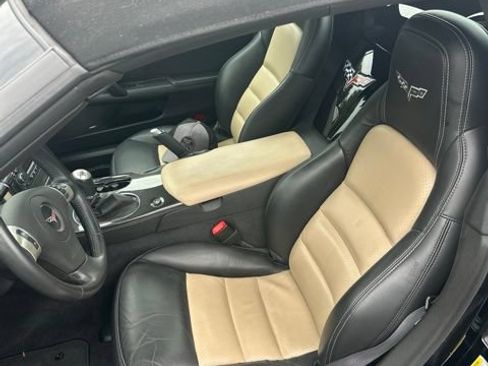 Used 2011 Chevrolet Corvette Convertible w/ Preferred Equipment Group RWD image 3