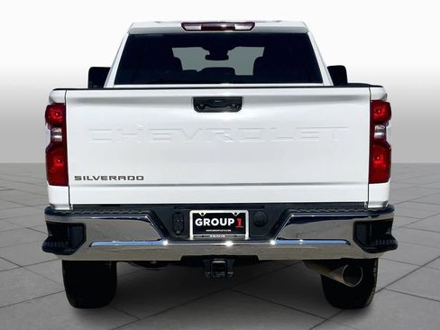 Used 2025 Chevrolet Silverado 2500 LT w/ Convenience Package image 5