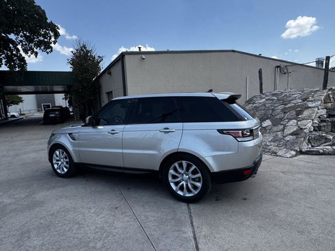 Used 2016 Land Rover Range Rover Sport HSE AWD/4WD image 4