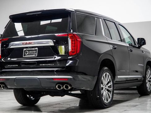 Used 2021 GMC Yukon Denali w/ Denali Premium Package AWD/4WD image 13