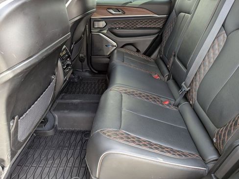 Used 2023 Jeep Grand Cherokee Summit w/ Luxury Tech Group V AWD/4WD image 20
