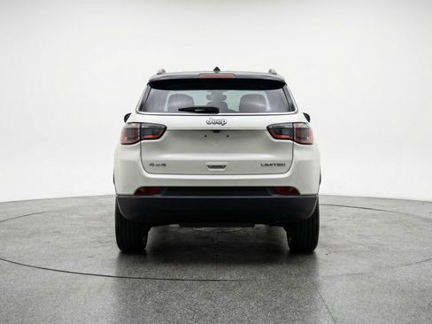 Used 2025 Jeep Compass Limited AWD/4WD image 7