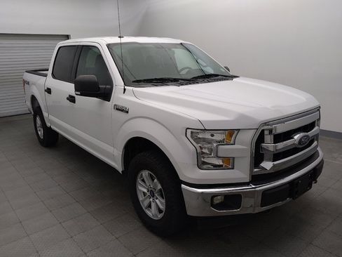 Used 2017 Ford F150 XLT w/ Equipment Group 301A Mid AWD/4WD image 13